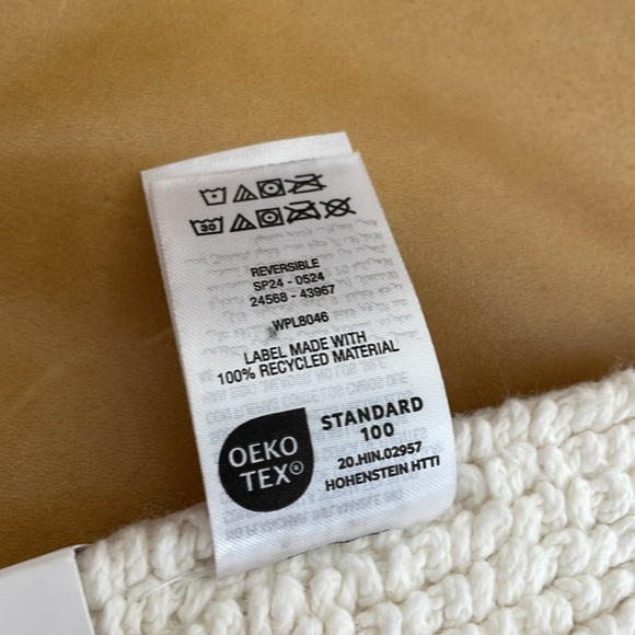 HOTLE COLLECTION Cotton Reversible 21" x 33" Bath Rug - Picture 8 of 8